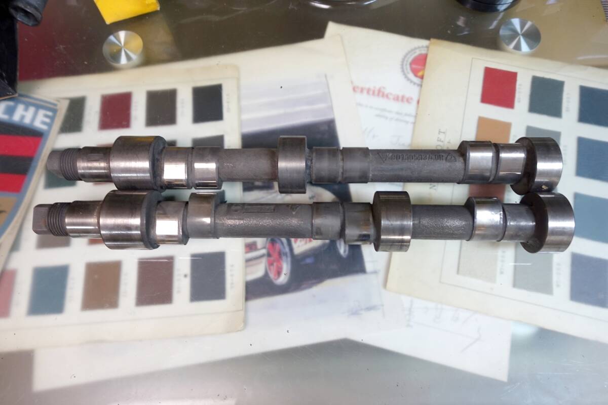 売切15 最終 ポルシェ ナロー カムシャフト2本 純正 901105133 OR 901105134 OR ポルシェマーク入り 2.0 2.2 2.4 拍卖