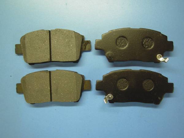 T4 土日も即日送 カローラ スパシオ ランクス アレックス フィールダーNZE121 ZZE122 ZZE124 NZE120 CE121フロントブレーキパッド拍卖