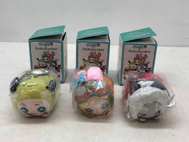 未使用★Identity V 第五人格×サンリオキャラクターズ もちころりん2 ぬいぐるみマスコット 傭兵 血の女王 機械技師【P3059-008】110拍卖
