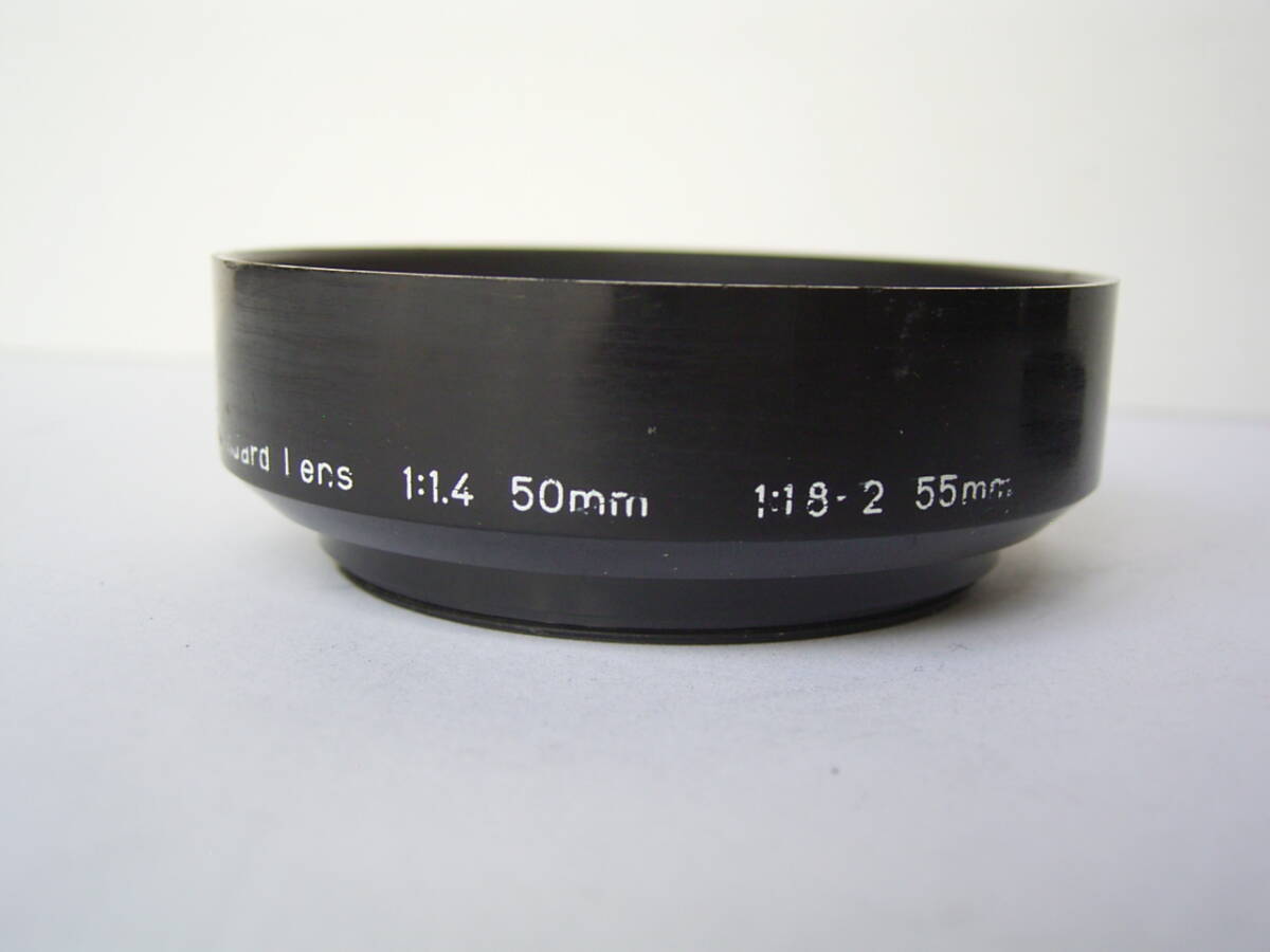 ペンタックス Takumar 50mm/1.4 55mm/1.8 等用 ネジ込み式 プラスチック製レンズフ-ド(49mm用)拍卖