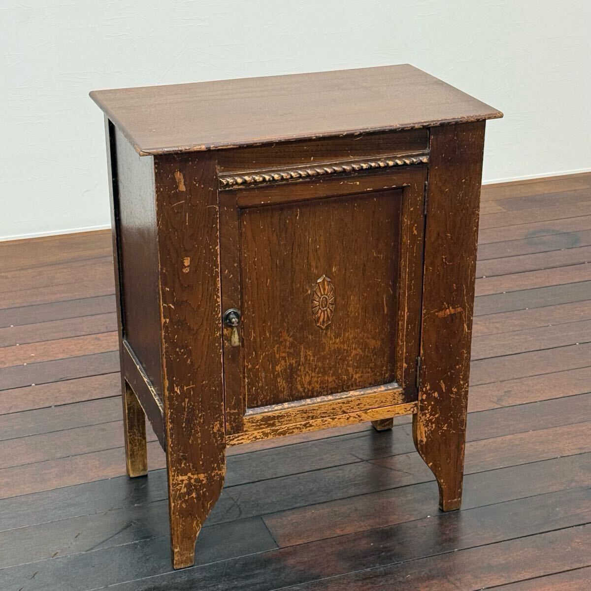 H17K56 英国製 アンティーク キャビネット ナイトテーブル 木製コファー サイドキャビネット ベットサイドテーブル イギリス拍卖