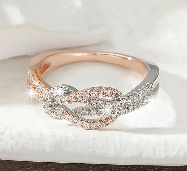 N250456◆Bigstone◆バイカラー【ロマンチックな印象】ユニークなデザイン*ファッション感覚*リング*12/14/16/18号選び可拍卖