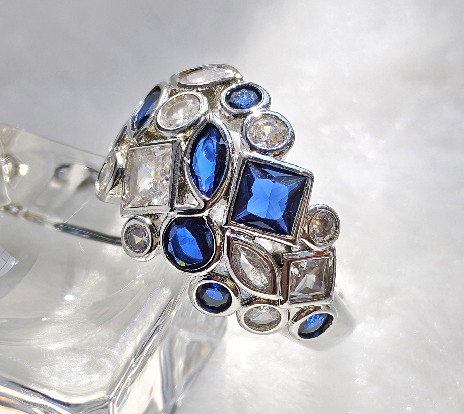 N250709◆Bigstone◆【ロマンチックな印象】ユニークなデザイン*女王スタイル*ファッション感覚*リング*13号拍卖