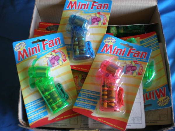 ■ミニハンディファン 24個まとめて 携帯扇風機拍卖
