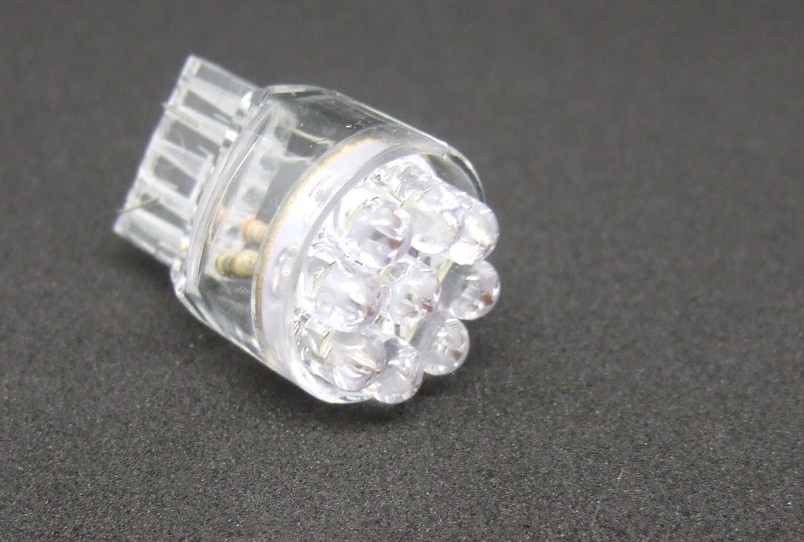 <T20W17W-006> T20 9LED ウエッジ球 バックランプ・テール・ポジション <白色・6000K> シングル球/ダブル球(12V 21/5W)拍卖