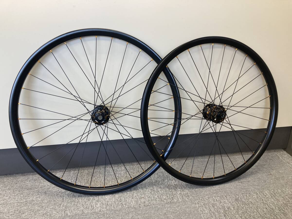 MTBカーボンホイール☆KUWAHARA限定ハブ☆Boost☆マレット拍卖