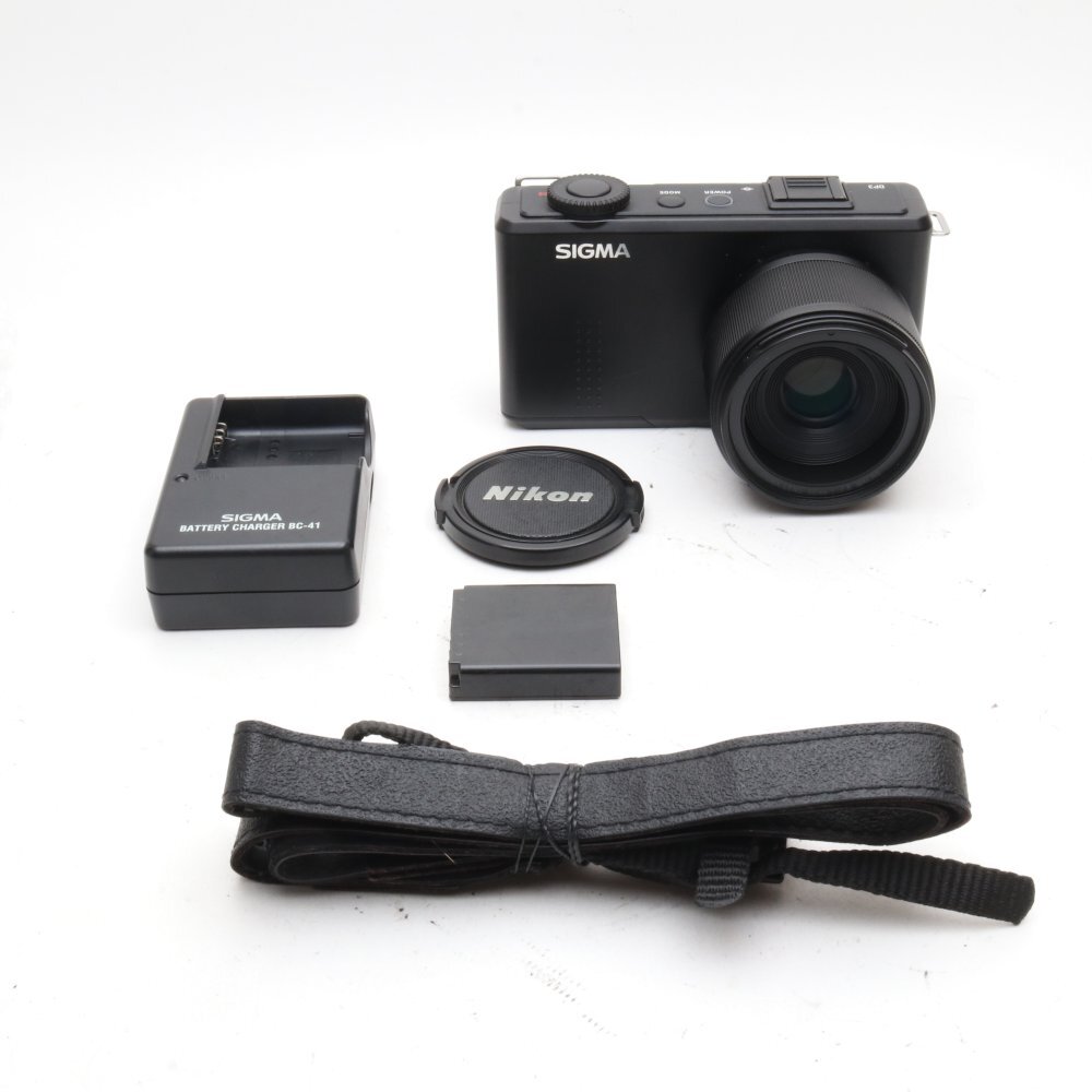 シグマ(Sigma) SIGMA デジタルカメラ DP3Merrill 4, 600万画素 FoveonX3ダイレクトイメージセンサー(APS-C)搭載 929558拍卖