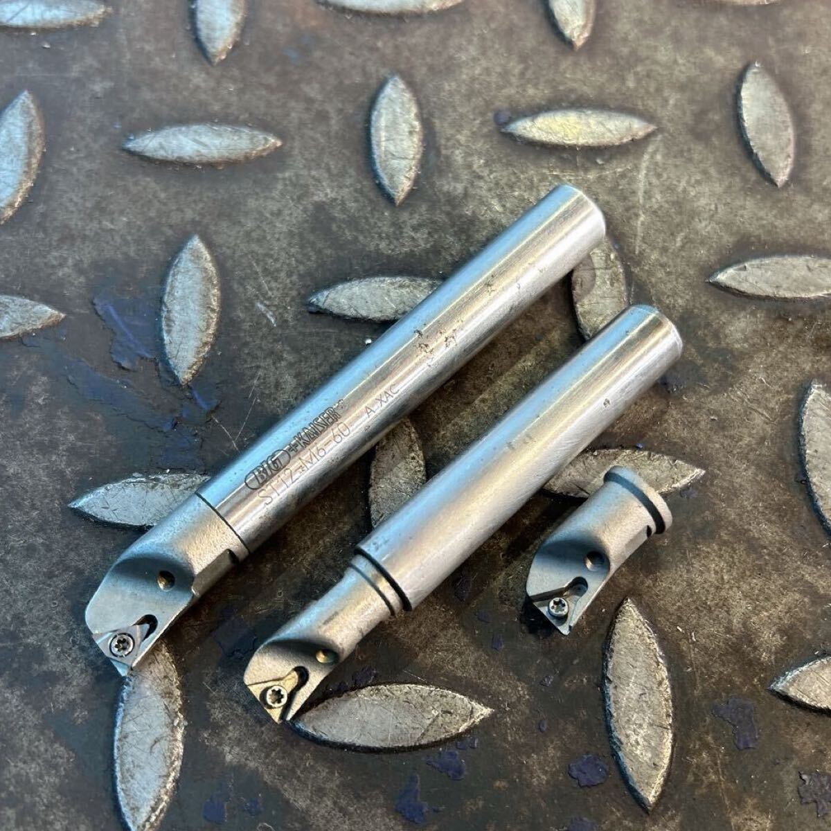 T1868 BIG 大昭和精機 KAISER 丸バイトシャンク ST12-M6-60 (2本)・丸バイトヘッド EB12N, EB14N, EB16N拍卖
