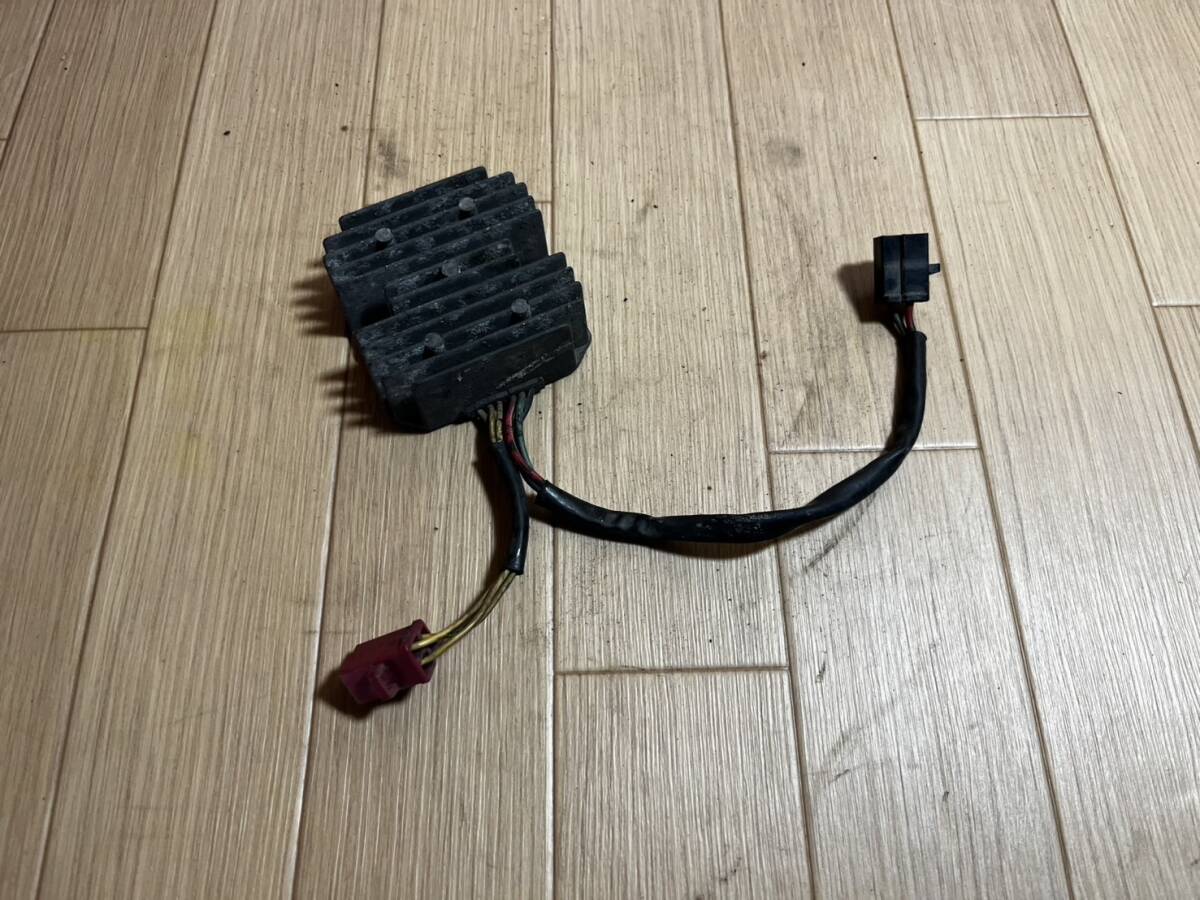 252528-8 GB250クラブマン-1 MC10 レギュレーター拍卖