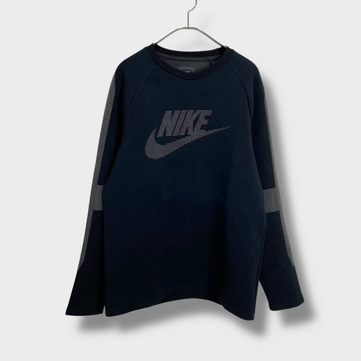 送料無料☆タグ付き未使用品☆NIKE☆ナイキ☆テックパッククルーネックスウェット☆ブラック☆S☆H25M拍卖