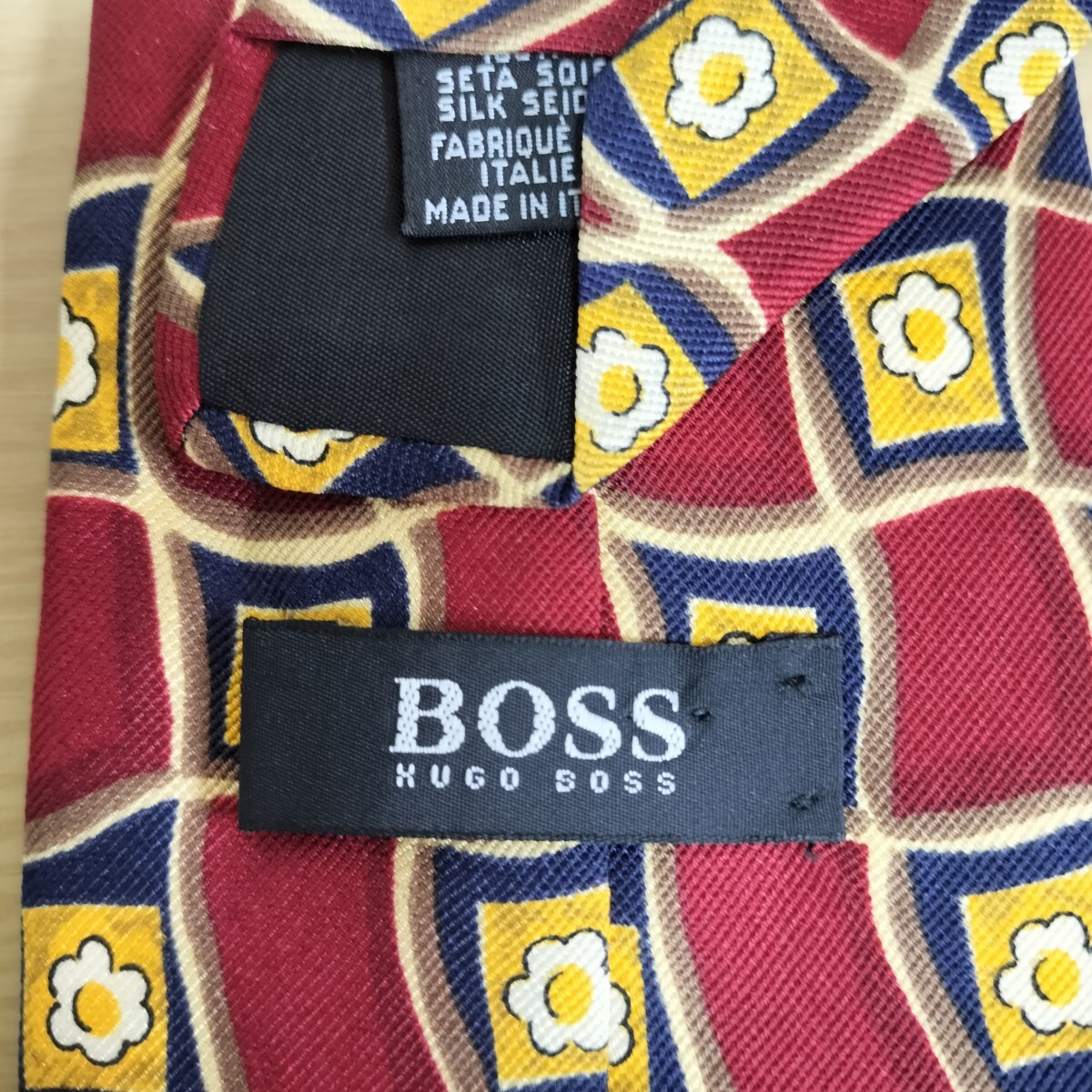 HUGO BOSS (ヒューゴボス)赤紺黄色花歪み格子柄模様ネクタイ拍卖