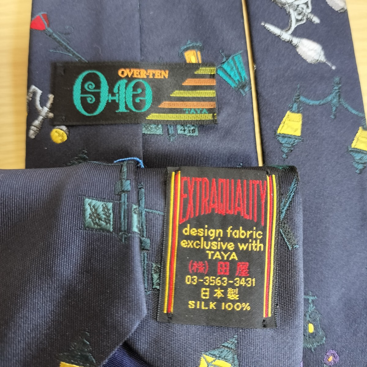 銀座田屋 タヤ TAYAダーク紺色街灯模様ネクタイ拍卖