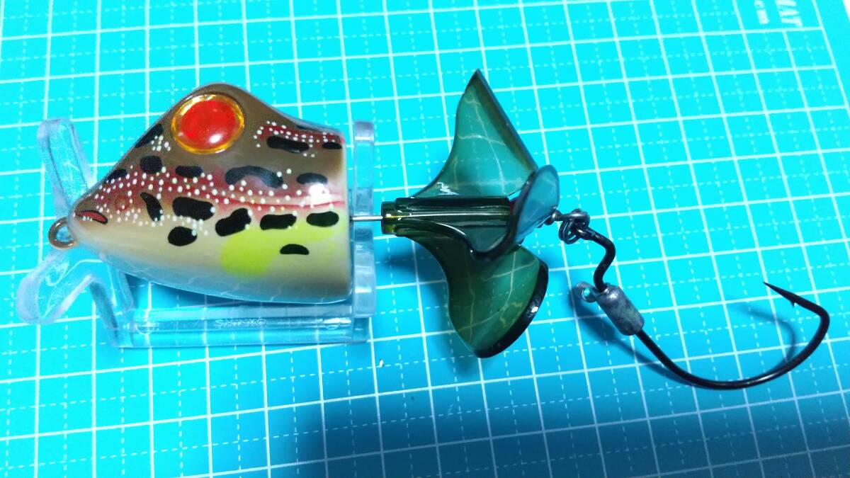 3 フローティング バズベイト 全長約7㎝ 20g フロッグ FROG カエル プロペラ  B級ルアー TOP トップ BOX保管未使用品拍卖