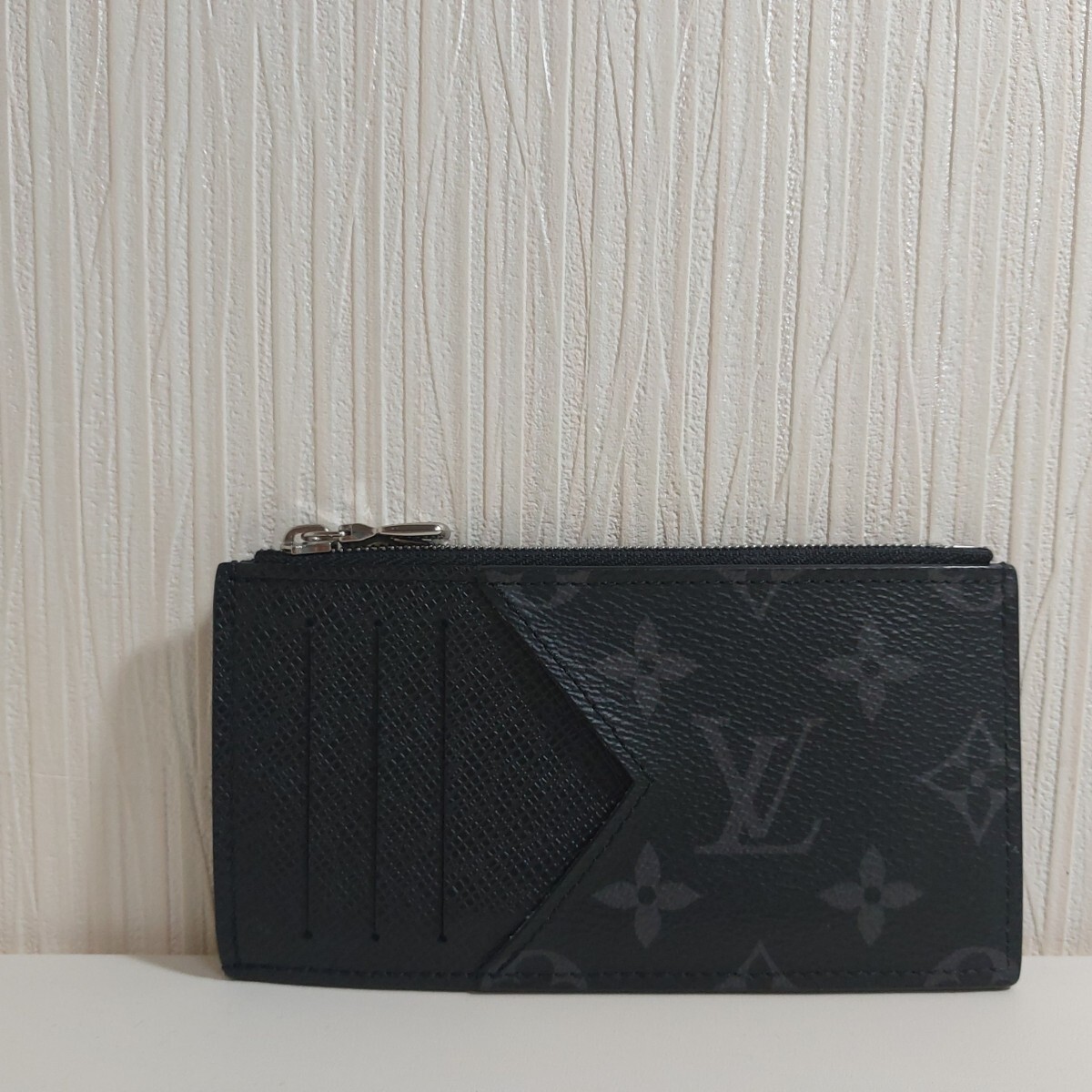 ルイヴィトン モノグラムエクリプス タイガラマ フラグメントケース コインカードホルダー 財布 M30271拍卖