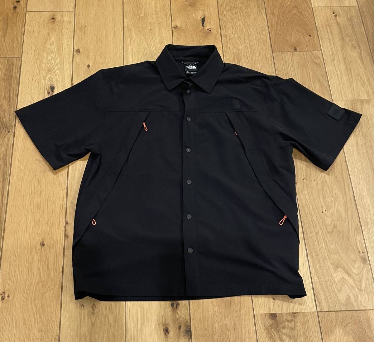THE NORTH FACE URBAN EXPLORATION オーバーサイズショートスリーブシャツ 海外限定ライン supreme hyke nf0a81l7拍卖