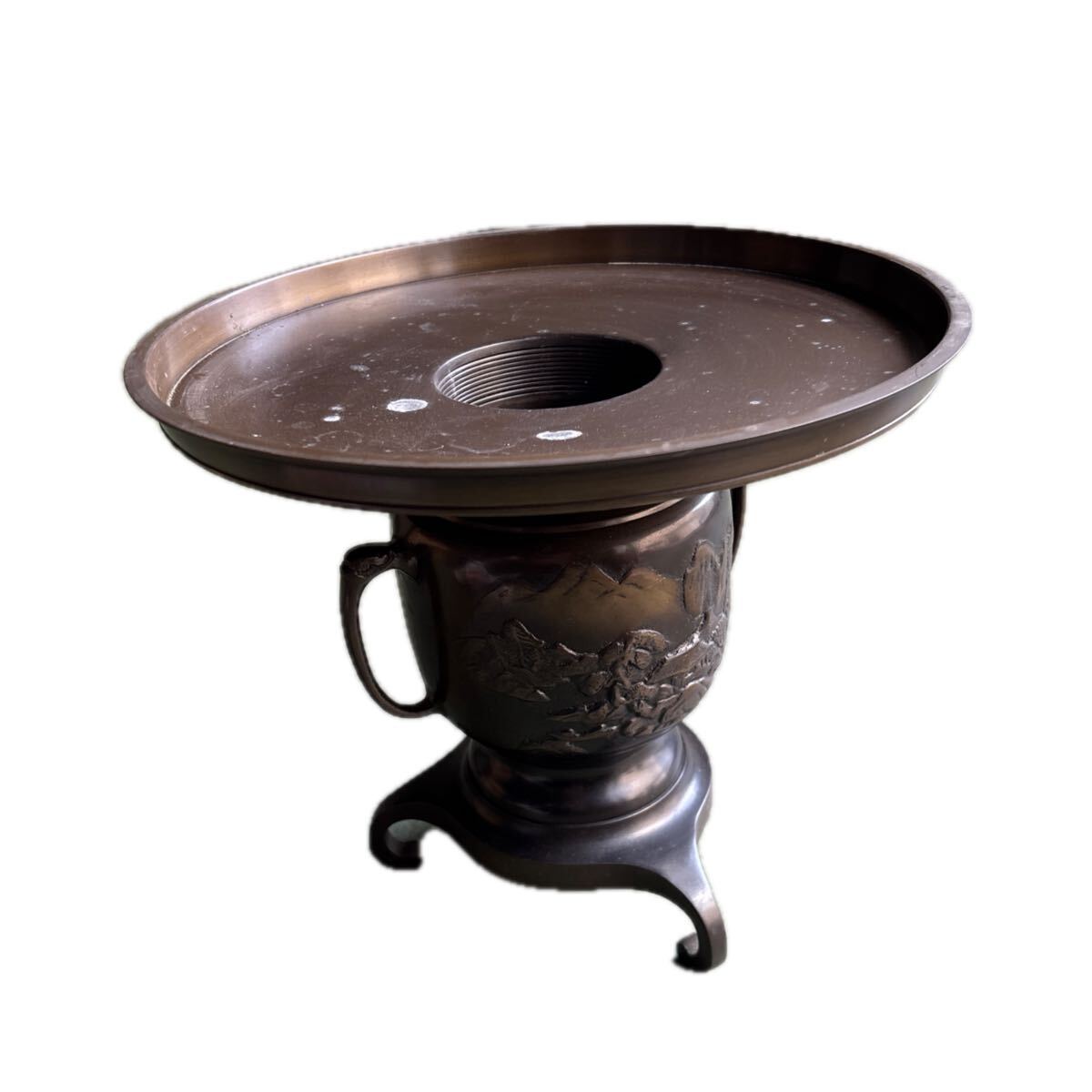 ZC468 薄端 三足 水盤 花瓶 花器 生け花 池坊 草月 小原 生け花ようの花器 唐金製 華道具 うすばた 金属工芸 双耳 三足 花入拍卖