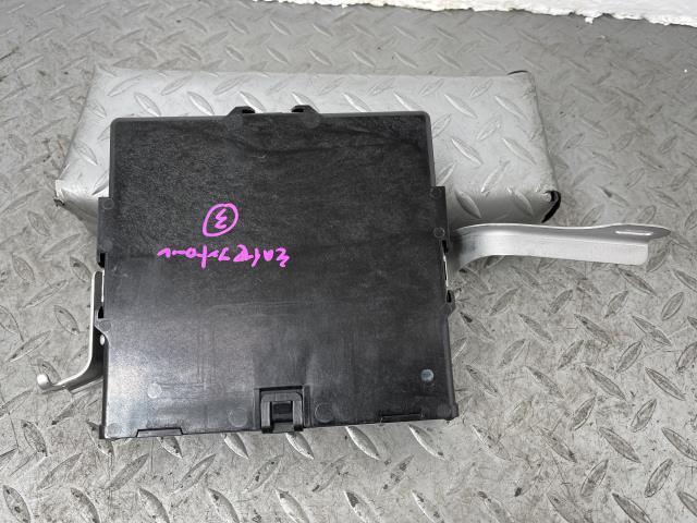 アルファード AYH30W ハイブリッドビークルコンピューター 89980-58080拍卖