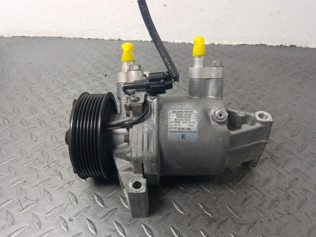 ファミリア BVY12 エアコン コンプレッサー 1N11-61-450拍卖