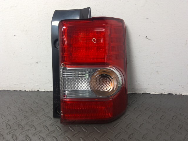 ムーヴコンテ L575S 右 テール ランプ ライト 81550-B2490拍卖