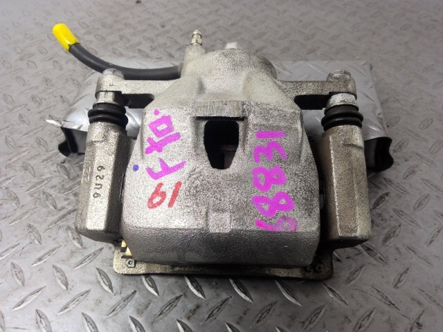 ヴィッツ NSP130 右 フロント キャリパー 47730-12B00拍卖