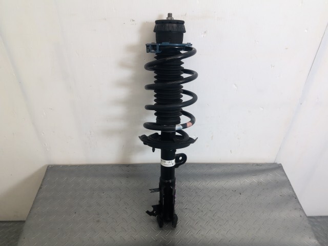 フィット 6AA-GR3 右 フロント ストラット サスペンション 51611-T J01拍卖