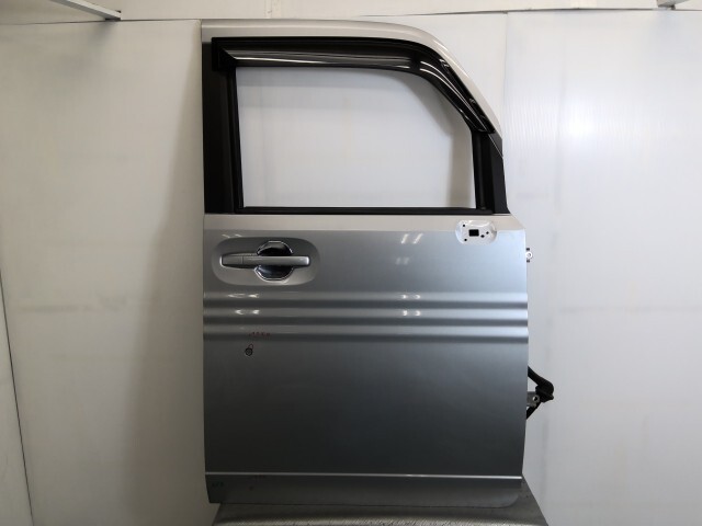 N-VAN JJ1 右 フロント ドア パネル 67010-TXA-J00ZZ NH830M拍卖