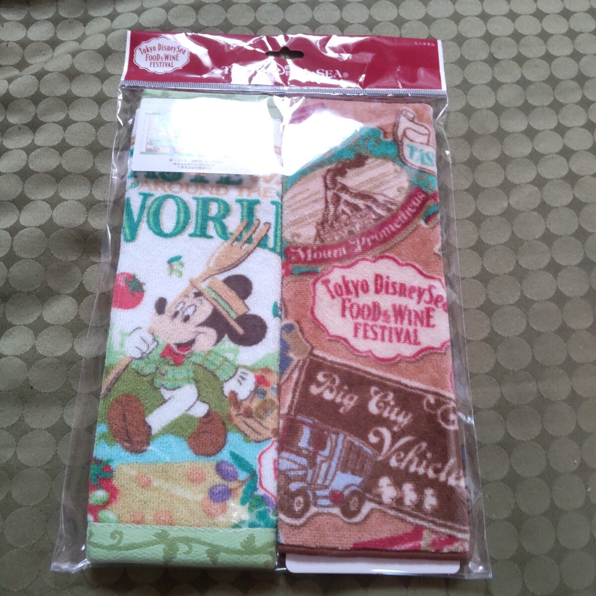 公式 東京ディズニーシー フード&ワインフェスティバル ミッキーマウス ミニタオル 2枚 定価2000円 Disney 公式ショッピング袋付き拍卖