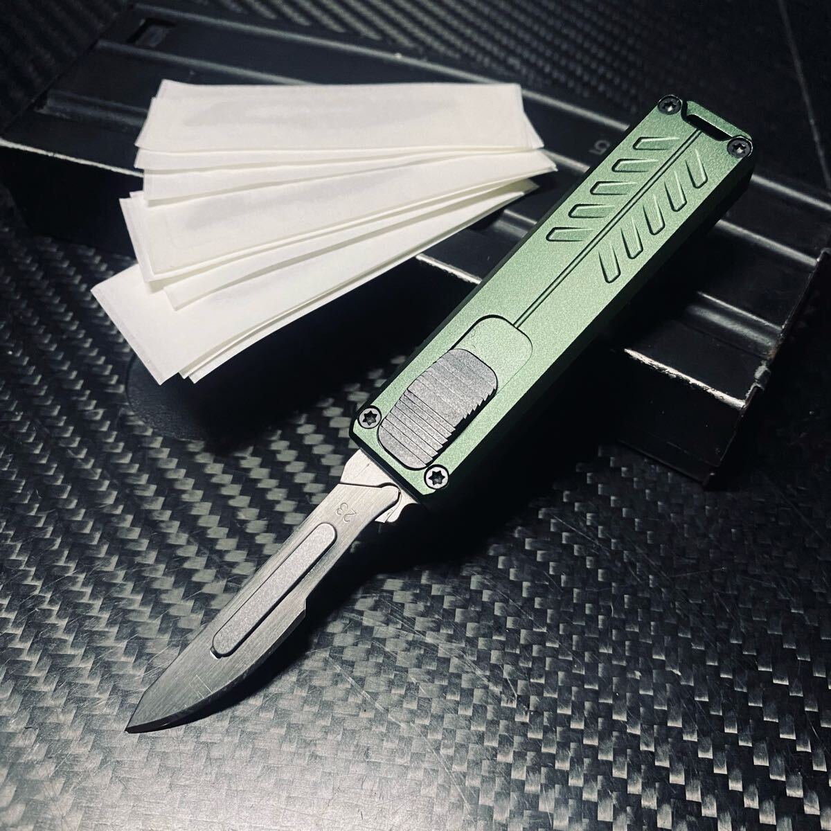 【日本在庫あり 翌日発送 】独特なデザイン 全金属 高品質 替刃ナイフ サバイバルナイフ 替刃10本 41g 野外登山 アウトドア拍卖