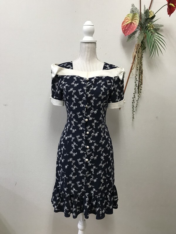 4380 レディース 【M'S GRACY】 ワンピース 半袖 リボン付き サイズ:9 色:ネイビー柄入り拍卖