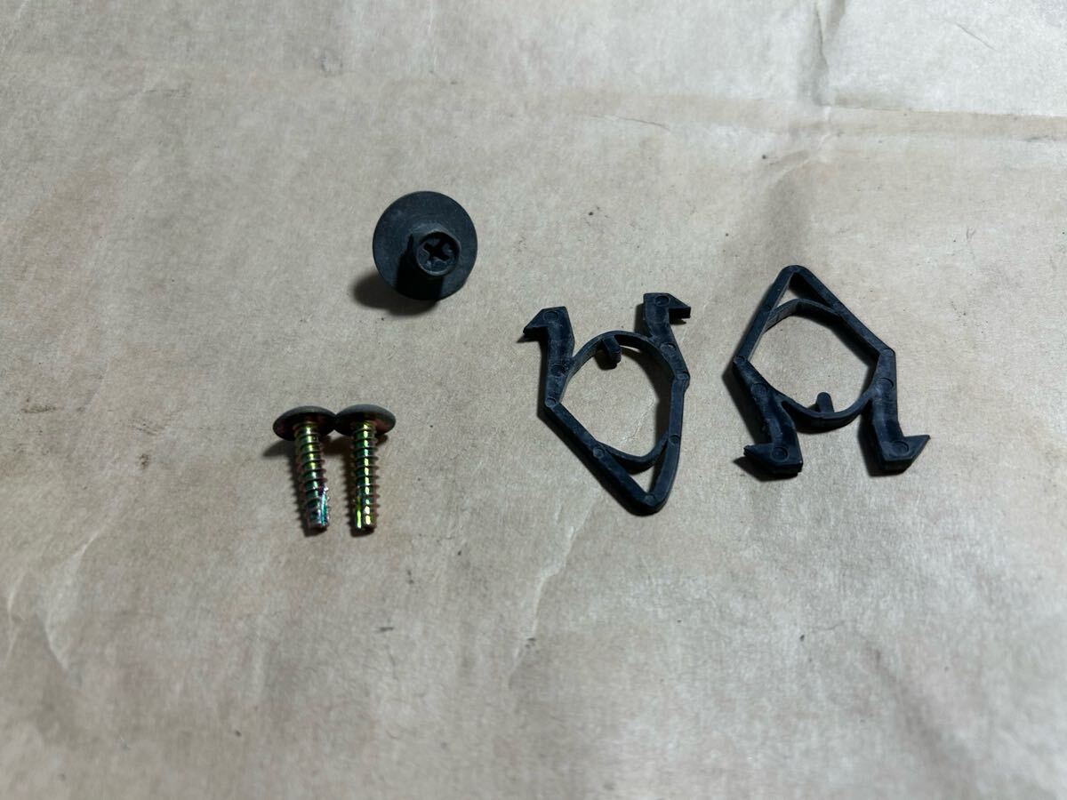 4406■ スズキ レッツ2 CA1KA ヘッドライト 固定ネジ ピン拍卖