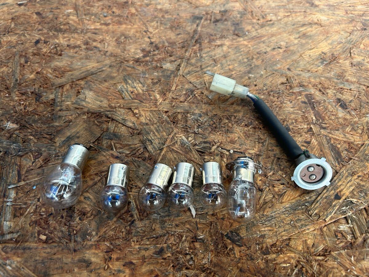 4454■ ホンダ ジャイロX TD02 テール フロント リア ウインカー 電球 ソケット拍卖