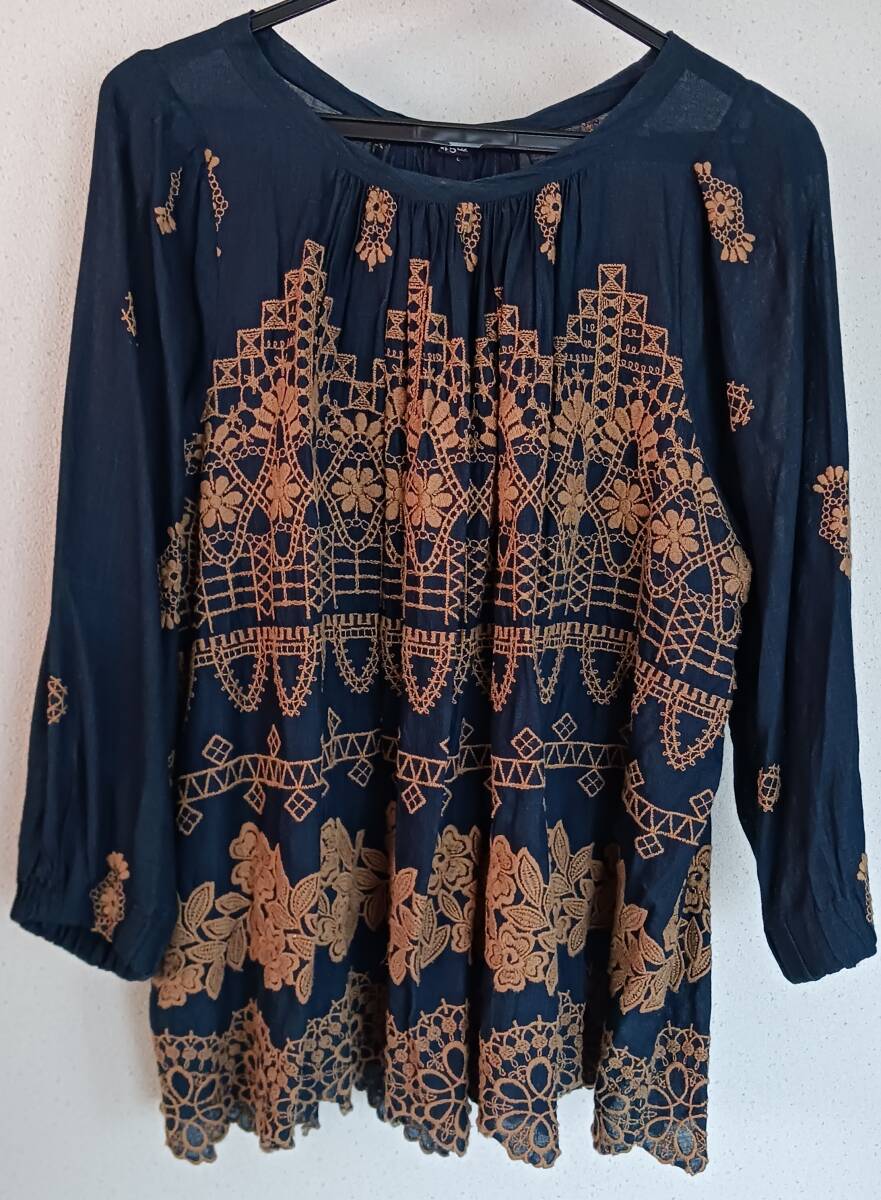 新品同様 45R 45rpm フォーティファイブアール 刺繍 シャツ ブラウス拍卖