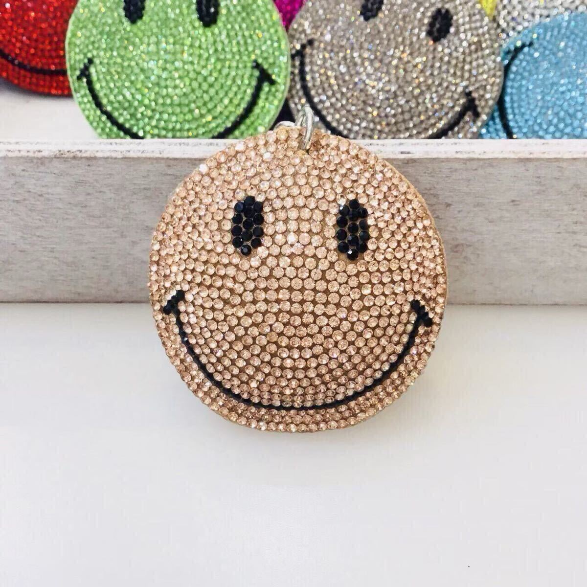 大特価 SALE 新品 レディース メンズ バッグ チャーム キーホルダー 可愛い にこちゃん ニコちゃん スマイル拍卖