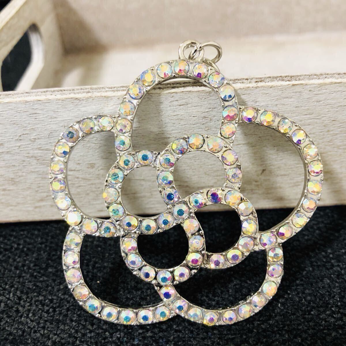 新品/バッグチャーム /キーホルダー バッグ レディース バッグ オーロラ拍卖