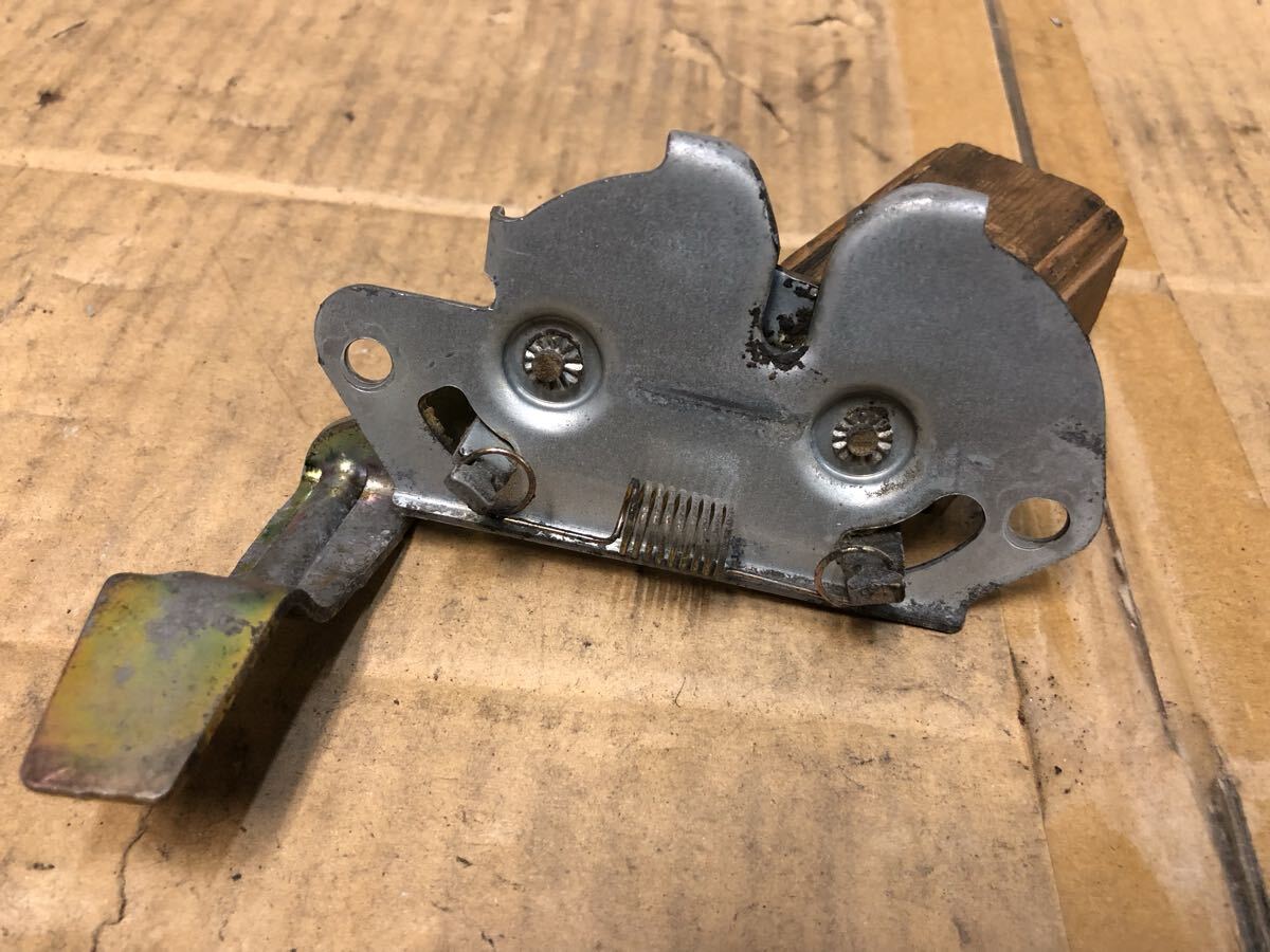 ホンダ スーパー ディオ AF27 純正 シート ロック マウント ベース super Dio拍卖