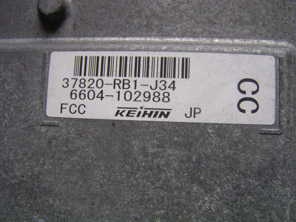 ☆ GE8 フィットRS 5MT エンジンコンピューター 37820-RB1-J34拍卖