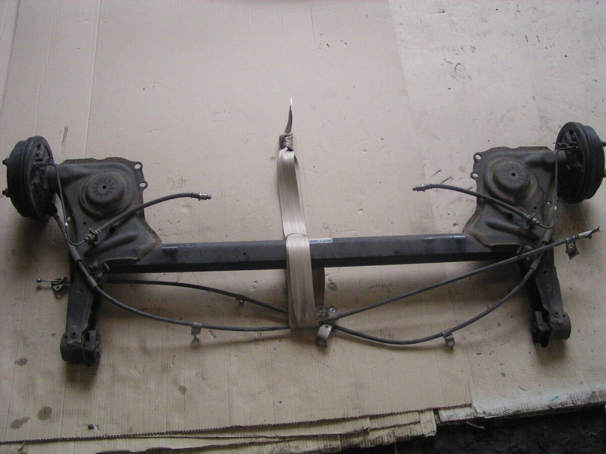 ☆ 個人様最寄りの営業所留め 77332km エッセ L235S リアアクスル ホーシング拍卖