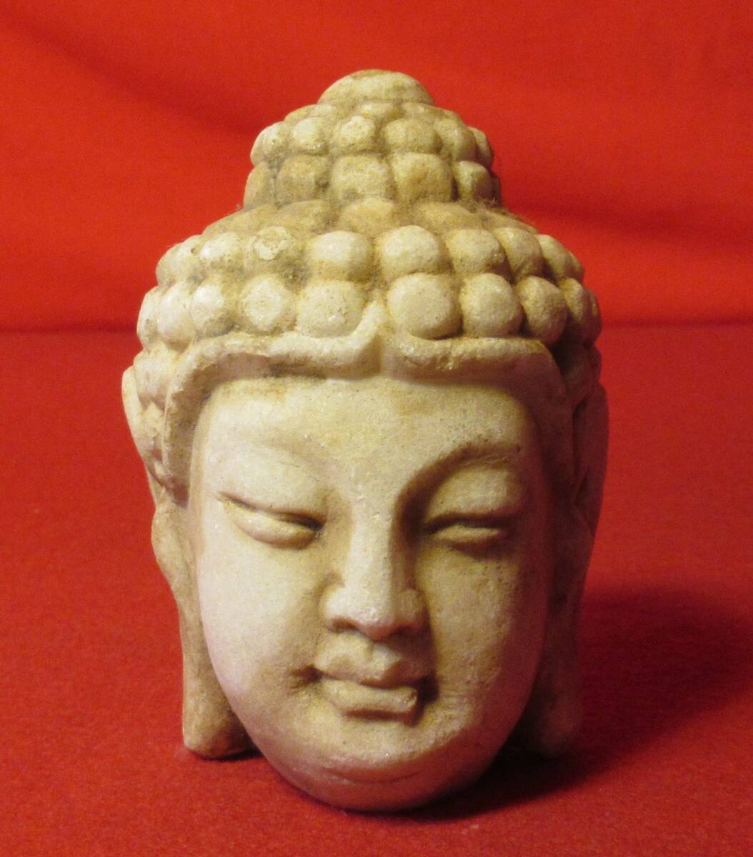 仏教美術 仏像『石造りの仏頭(高さ9,5㎝)』クメール 石仏 中国美術 ガンダーラ 東洋彫刻 ブッダ 如来 拍卖