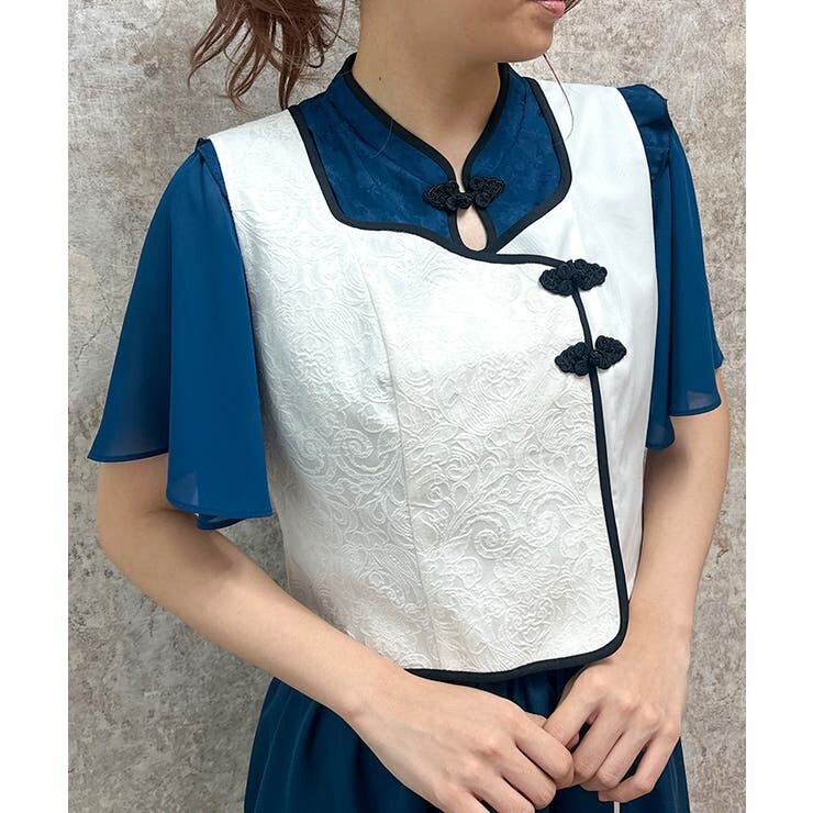 新品タグ付き axes femme アクシーズファム チャイナ風ジャガード切替ベスト 白 フリーサイズ拍卖