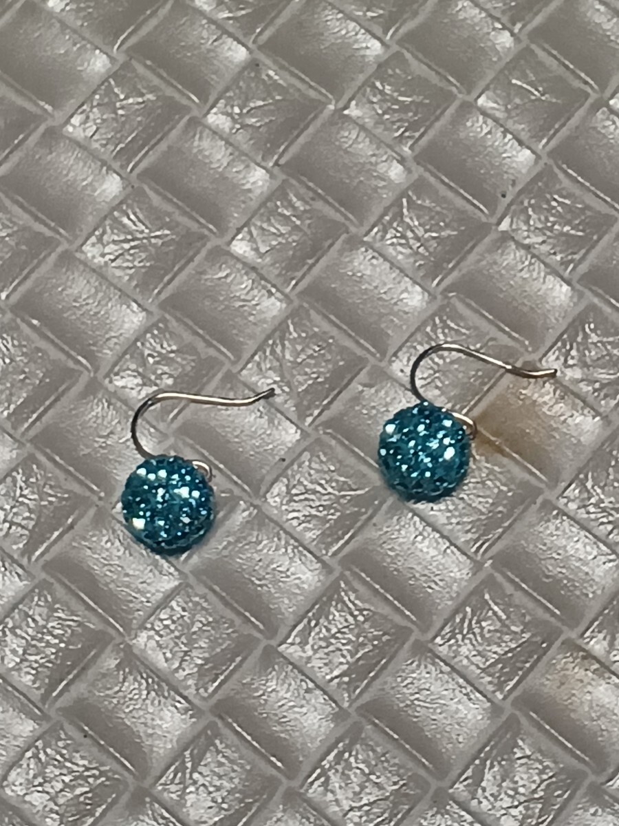 ピアス k10ホワイトゴールド フックピアス チェコガラス ブルー キラキラ  ホワイトゴールド お盆セール拍卖