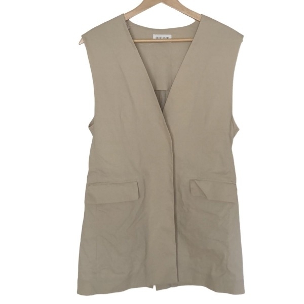 プラステ PLS+T(PLST) ベスト サイズM - ベージュ レディース トップス拍卖