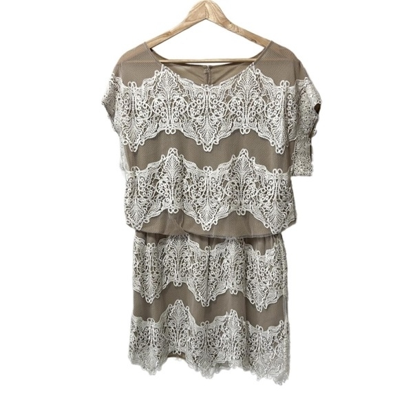 グレースコンチネンタル GRACE CONTINENTAL サイズ36 S - ベージュ×アイボリー レディース 半袖/ミニ/レース/メッシュ 新品同様拍卖