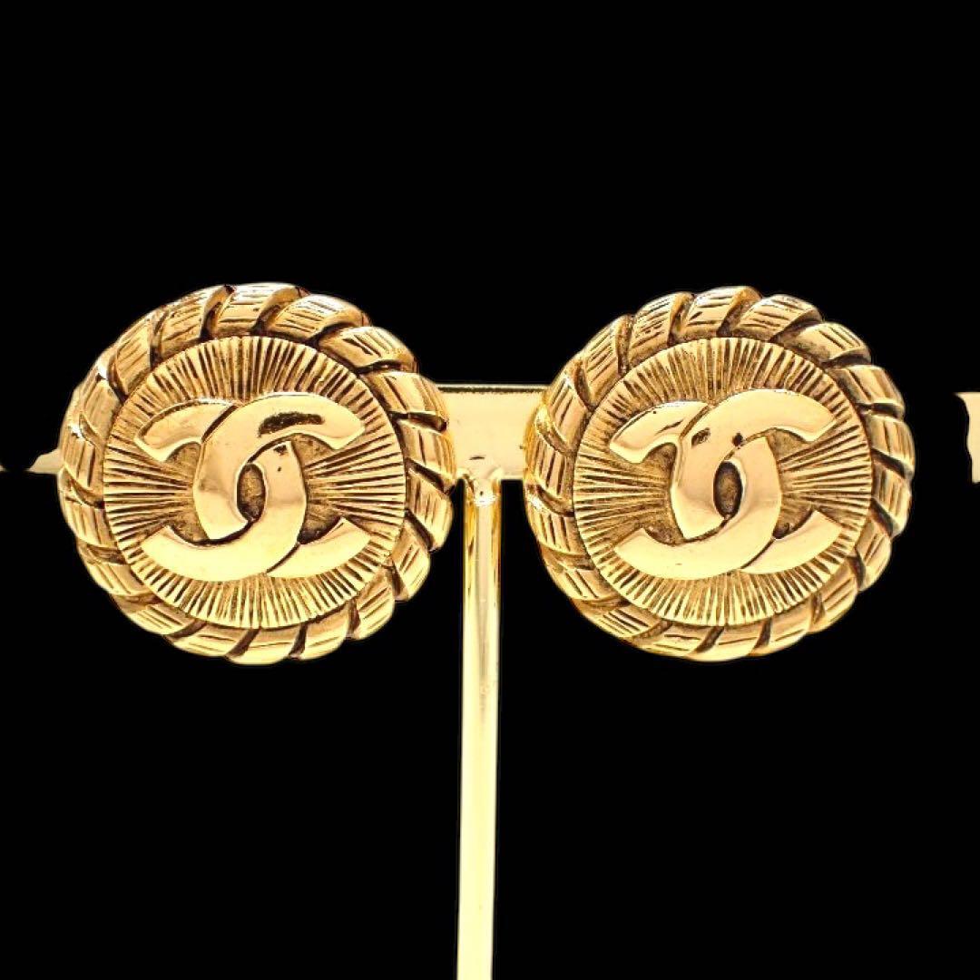CHANEL シャネル ココマーク イヤリング ラウンド 大ぶり 2401 ヴィンテージ サークル ツイスト アクセサリー ゴールド 3840拍卖