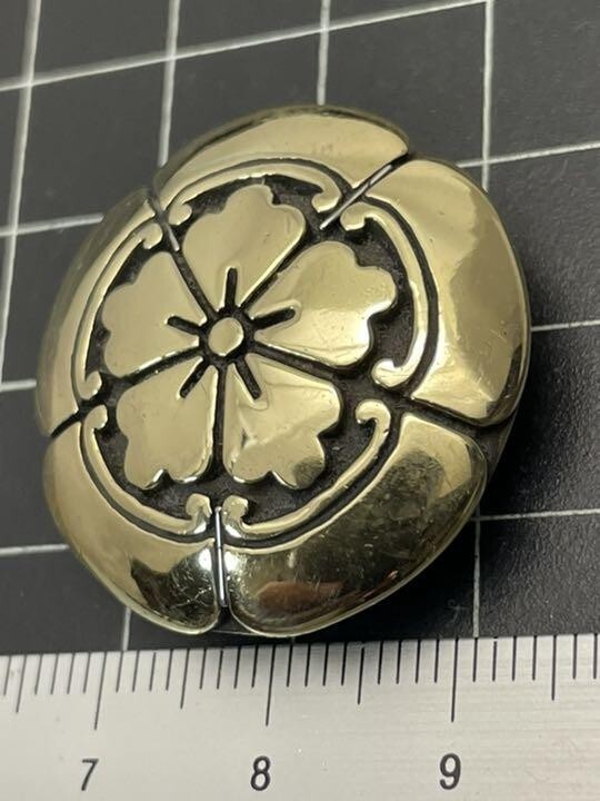 家紋コンチョ★織田木瓜★中★真鍮製★織田信長拍卖