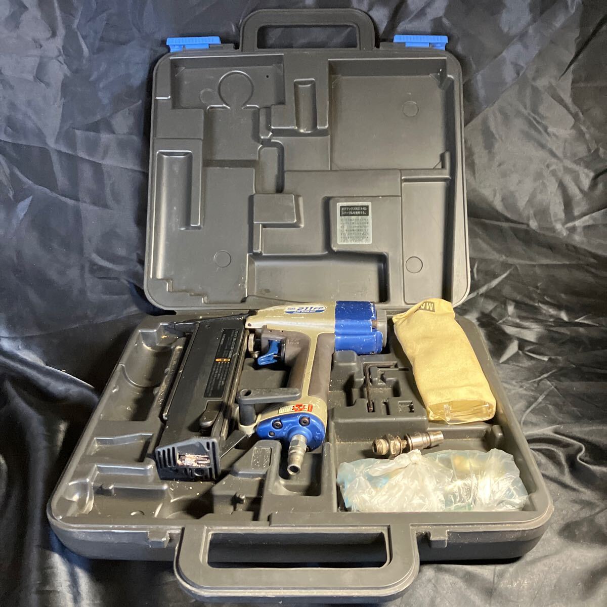 ★MAX 常圧 一般圧 エアー工具 スーパーフィニッシュネイラ TA-211B-FP/SF50MO 仕上げ釘打ち機 コンプ 鉄砲拍卖