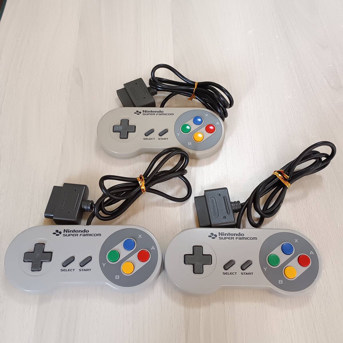 ◯即決 スーパーファミコン コントローラー 3個  コントローラー スーパーファミコン用 3個 何本でも同梱OK◯拍卖