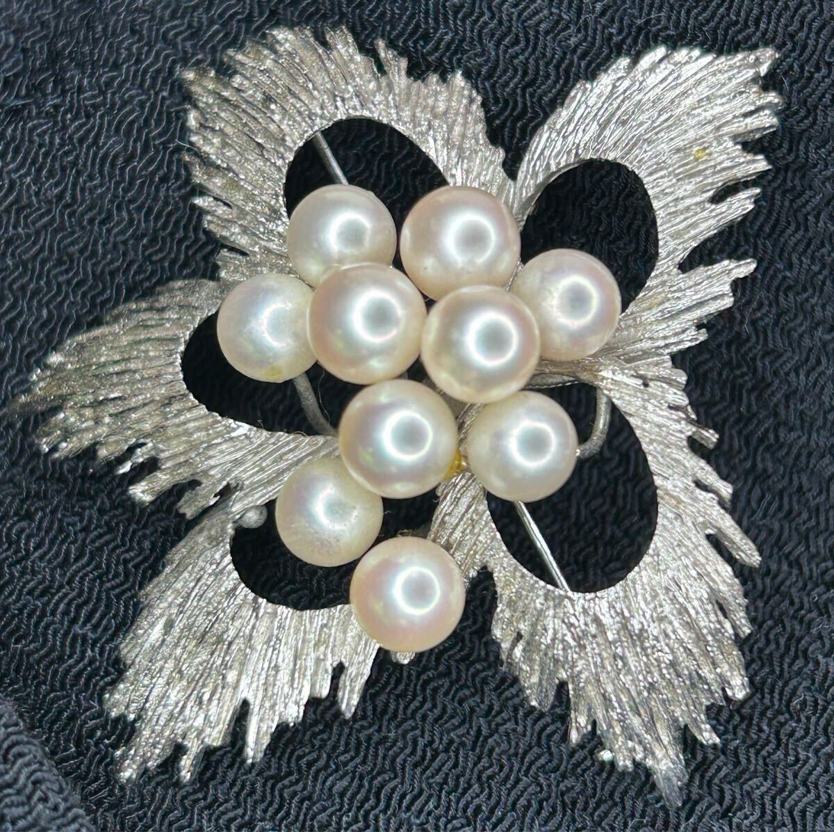 あこや貝パール をあしらったシルバー オリジナルブローチ 昭和もの 世界にひとつだけ 中古品拍卖