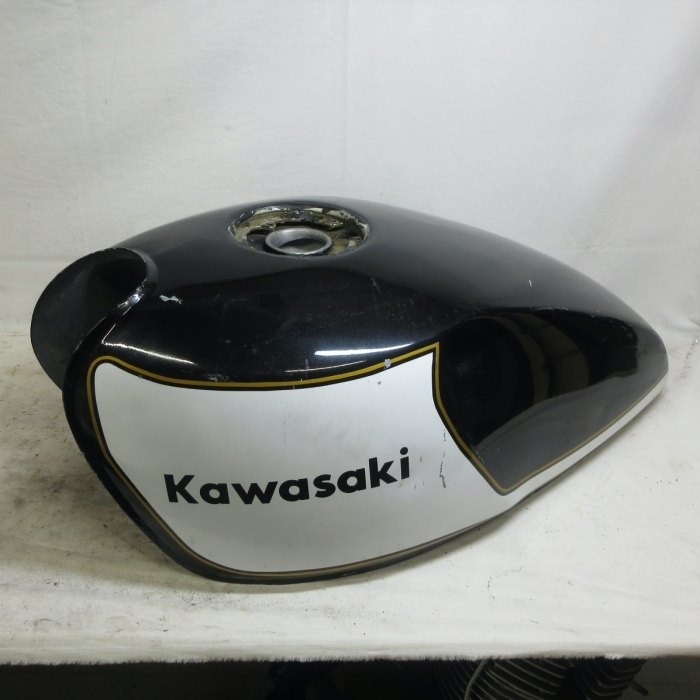 【A0365】Kawasaki カワサキ Zephyr400 ゼファー400 ZR400C タンク フューエルタンク 中古品拍卖