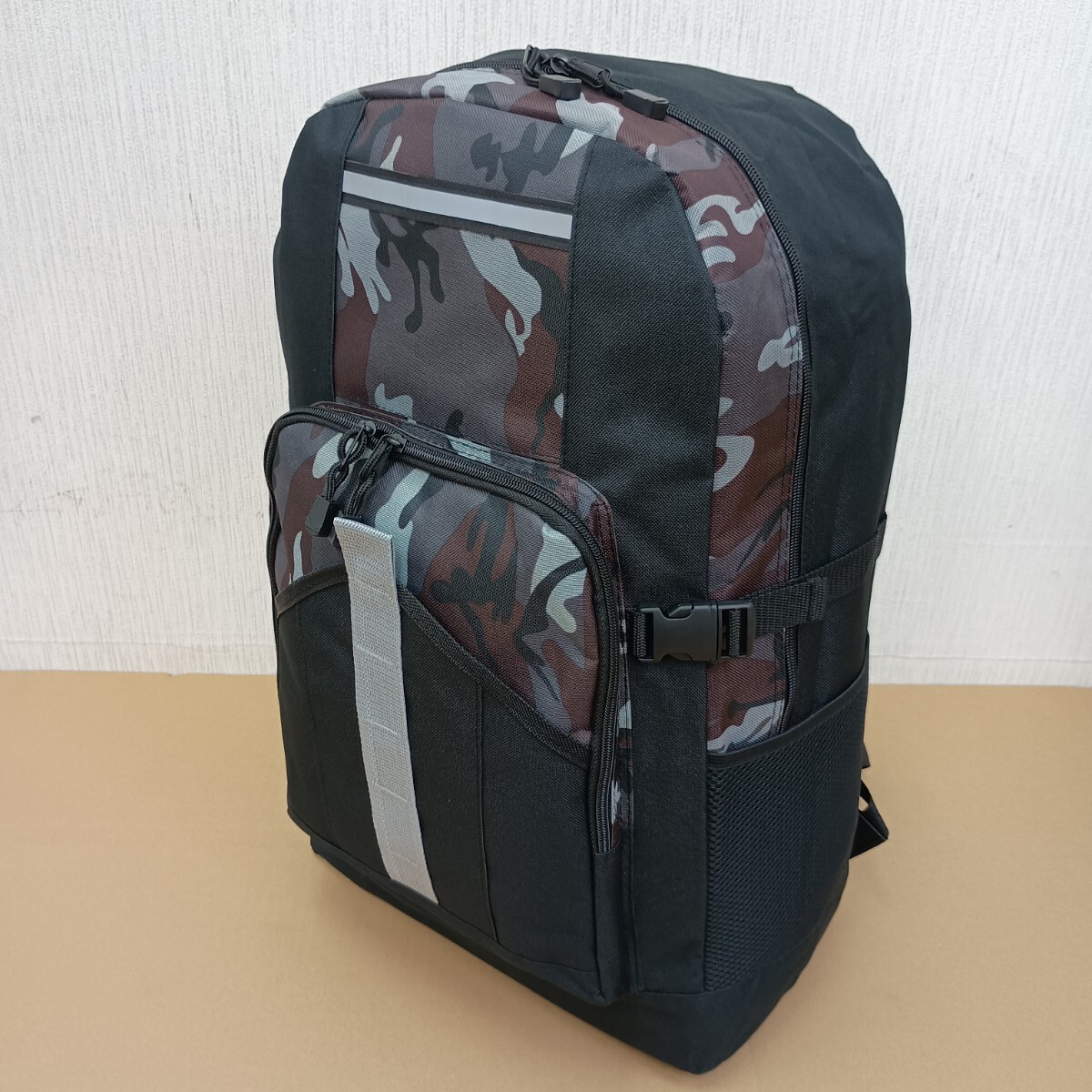 新品未使用 送料込み メンズ レディース キッズ 大容量 バックパック リュックサック Dパック 防災 避難 部活 ジム スポーツ拍卖