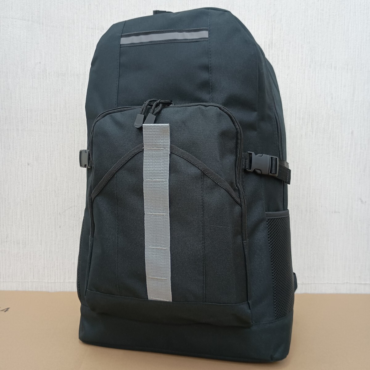 【新品】送料込み メンズ レディース キッズ 大容量 バックパック リュック Dパック 防災 避難 部活 作業 ジム スポーツ 拍卖